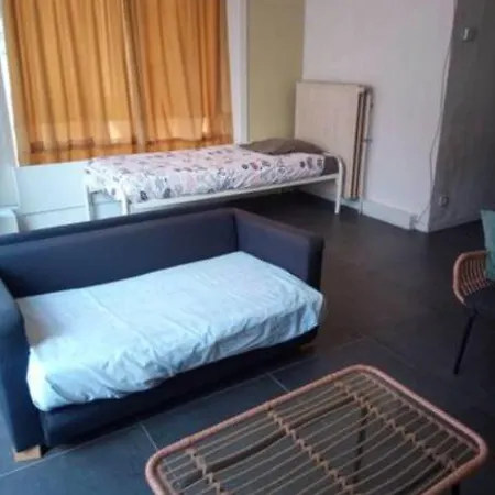 Apartment Promo, Maximum 4 Personen, Dichtbij Zee,1 Slaapkamer-2persoonsbed, In Woonkamer, 1persoonsbed En Slaapbank In Living Ostende
